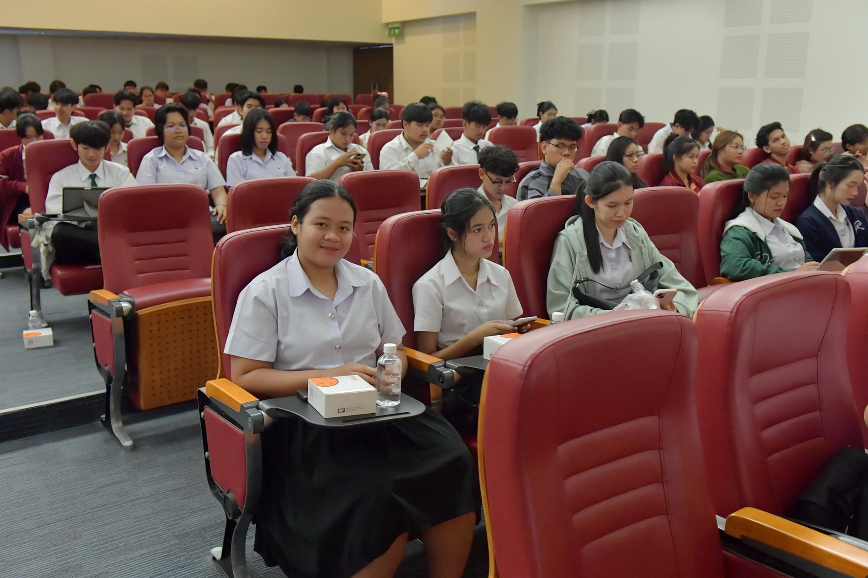 รำไพฯ จับมือ ธ.ออมสิน เปิดเวทีเยาวชน  (2)