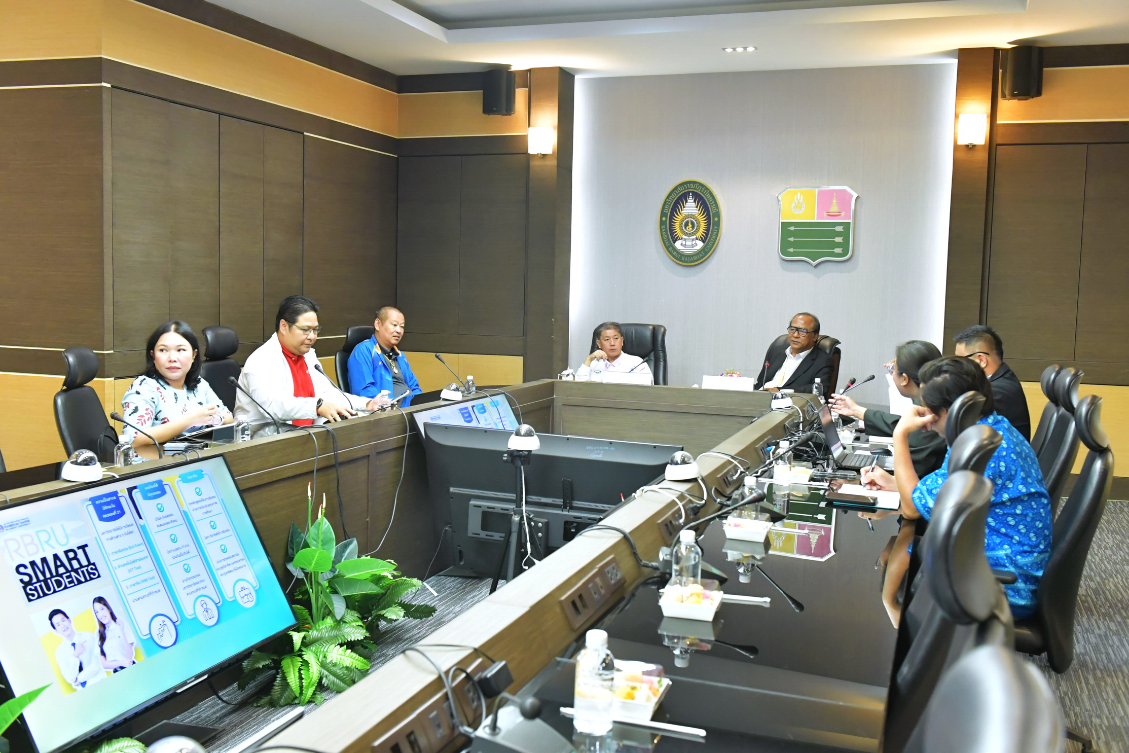 ราชภัฏรำไพฯ ผนึกกำลังทุกภาคส่วน แก้วิกฤตส่งออกทุเรียนจันทบุรี! (1)