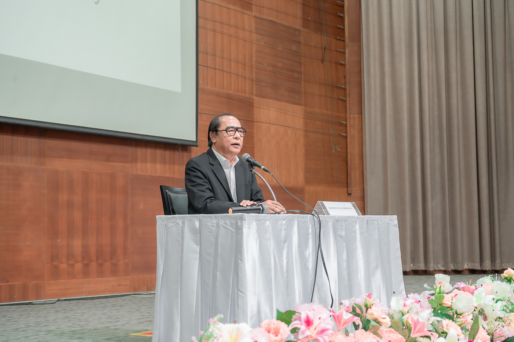 ก้าวใหม่ กับการพัฒนาหลักสูตรตามแนว OBE ยกระดับคุณภาพบัณฑิต (2)