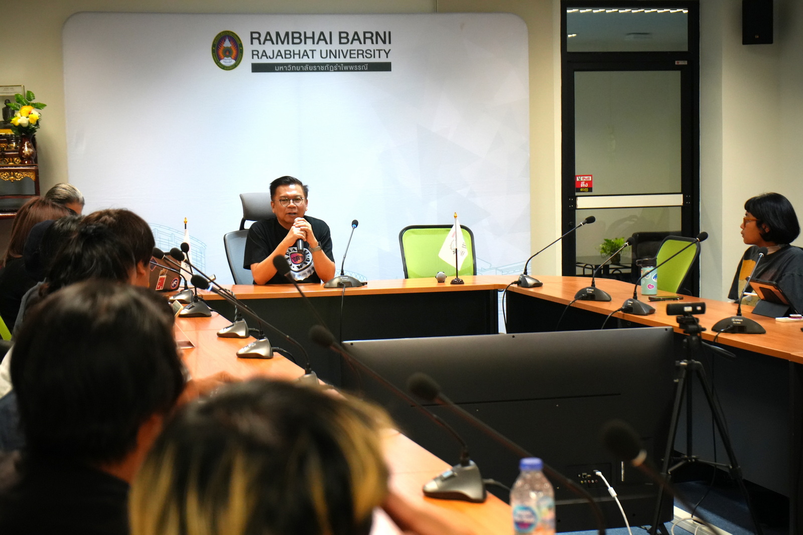 คิดการใหญ่สัญจร ภาคกลาง ม.รำไพฯ ปลุกพลังนักทำสารคดีรุ่นใหม่ (2)