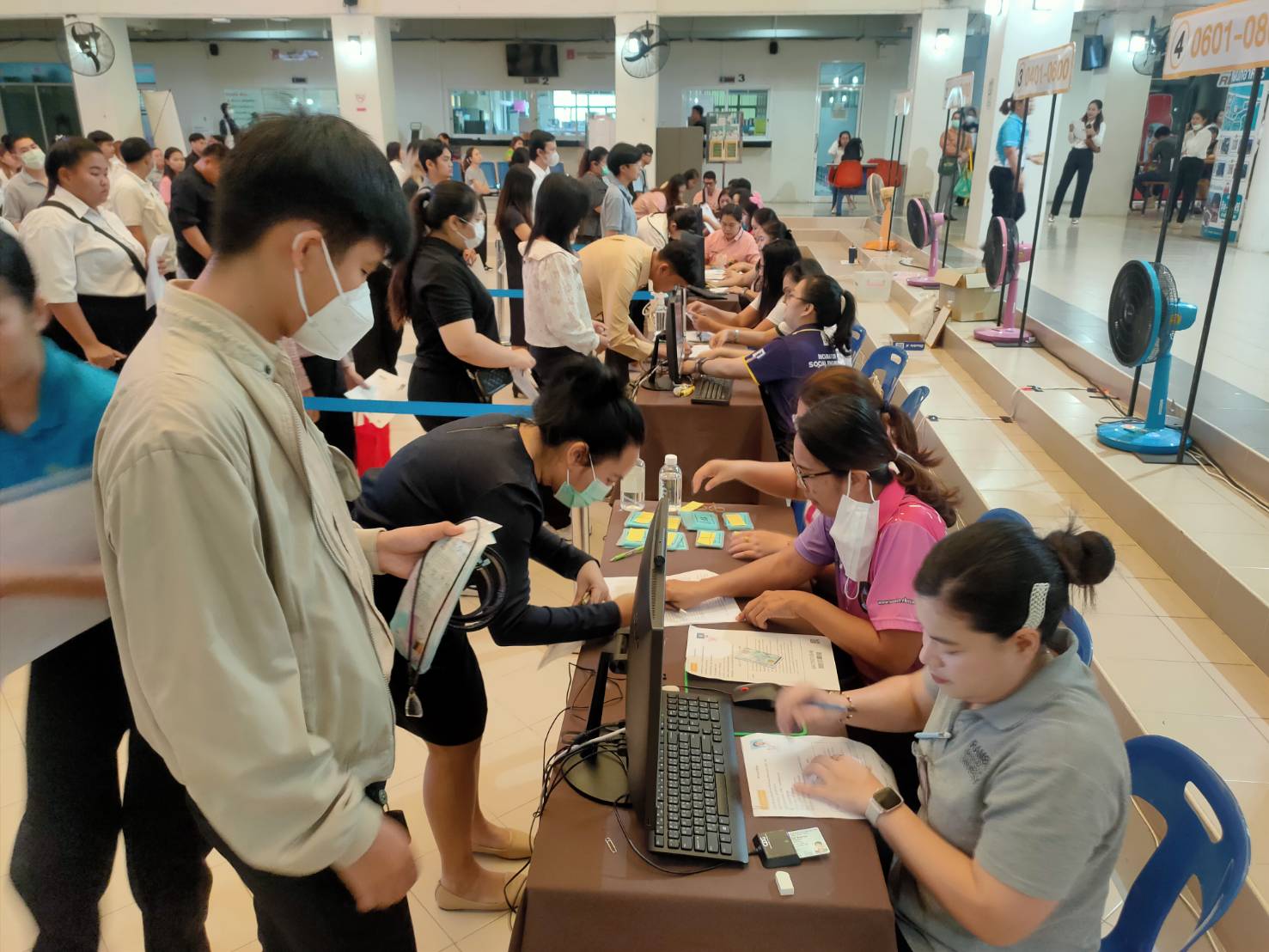 มรภ.รำไพฯ จัดศูนย์สอบ ก.พ. ด้วยระบบอิเล็กทรอนิกส์ ประจำปี 2568 รอบที่ 1-5 (2)