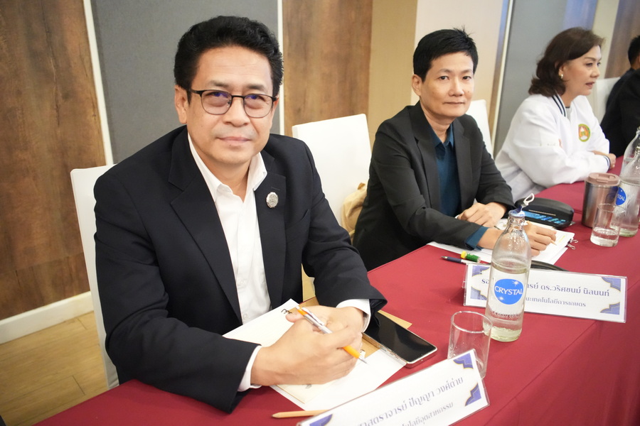 ผู้บริหารระดับสูง ประชุมร่วมอดีต รมว.อว. ขับเคลื่อนยุทธศาสตร์ 2570 (4)