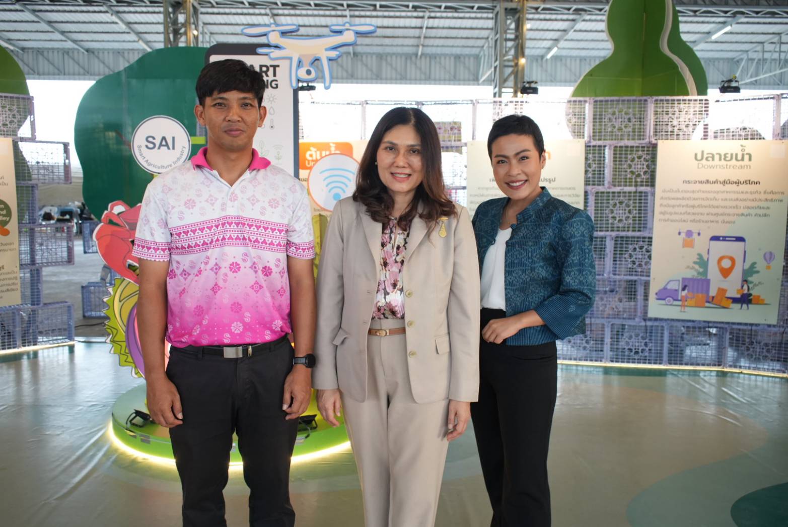 รำไพพรรณี ร่วมเปิดมหกรรมอาหารและผลไม้ตะวันออก สนับสนุนเศรษฐกิจจันทบุรี (1)