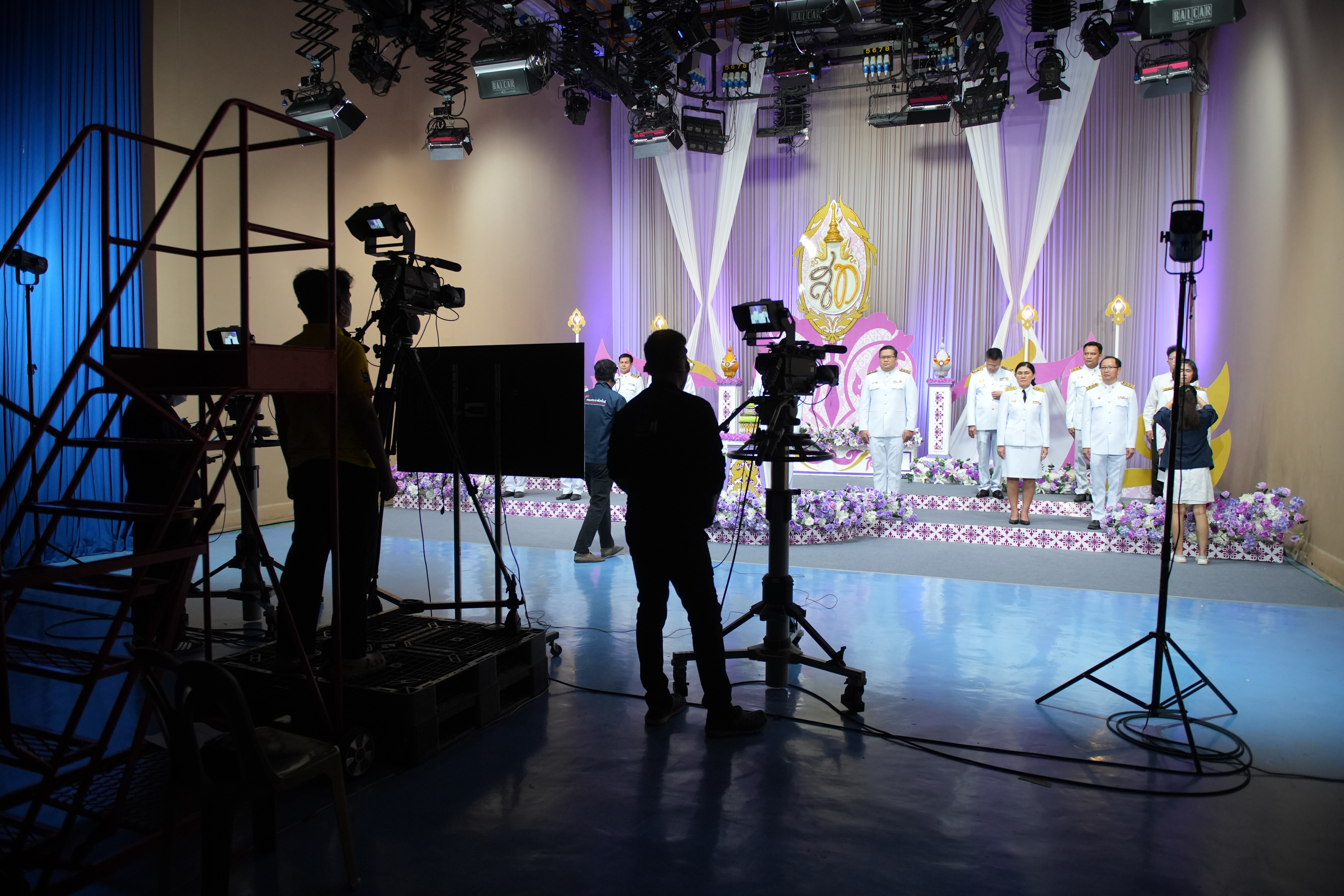 คณะผู้บริหารร่วมบันทึกเทปถวายพระพรชัยมงคล 3 มิถุนายน 2568 (5)