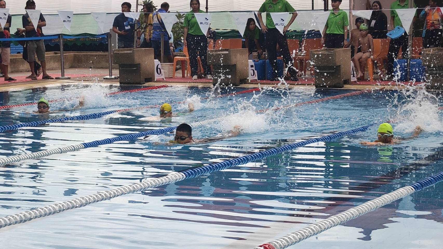 พละรำไพฯ จัดว่ายน้ำแปลกพาเงาะเข้าฝั่ง ไหว้ เที่ยว กิน ผลไม้เมืองจันท์ (3)