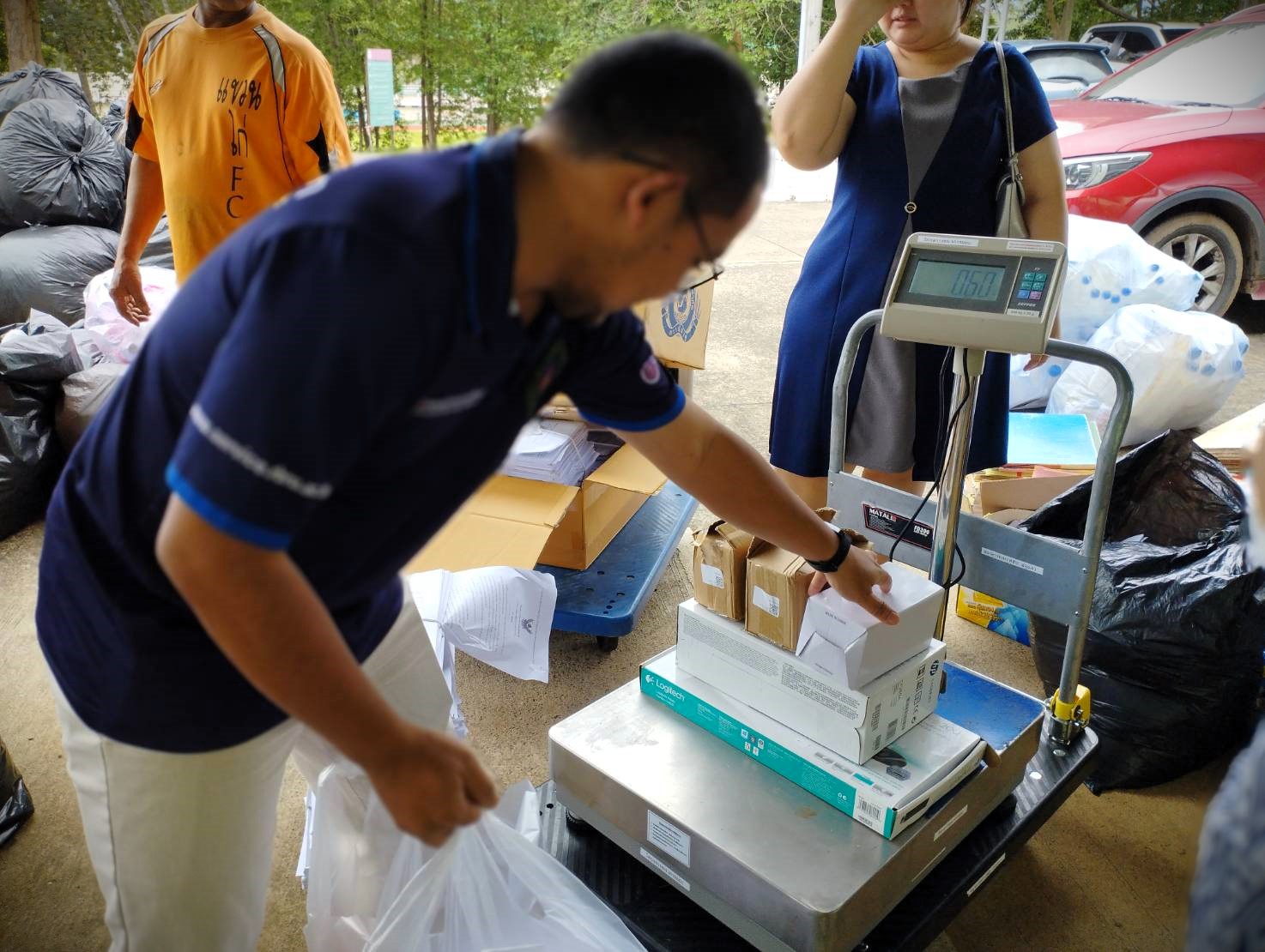 ธนาคารขยะกลับมาคึกคักต้อนรับเปิดเทอม (1)