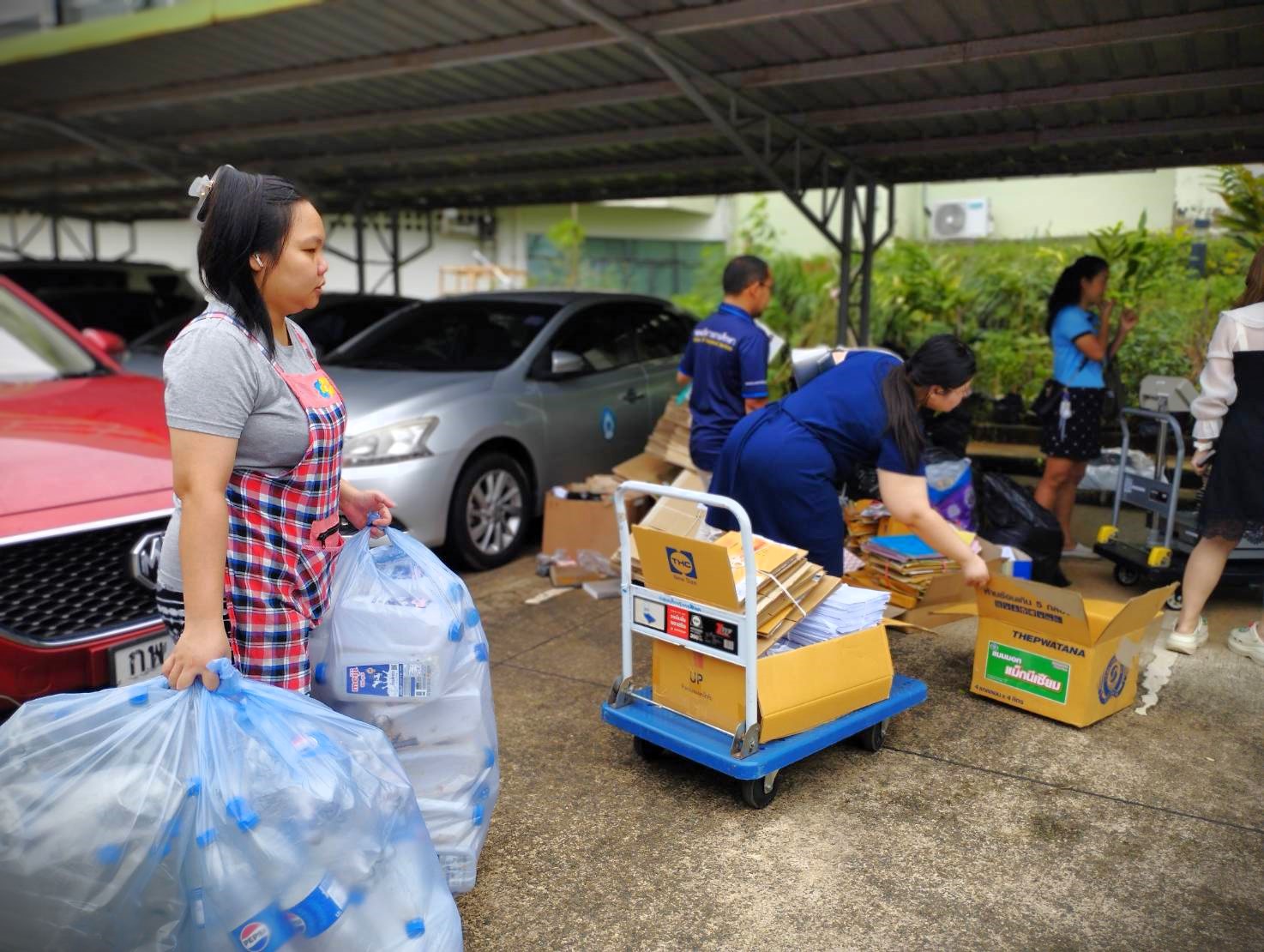 ธนาคารขยะกลับมาคึกคักต้อนรับเปิดเทอม (4)