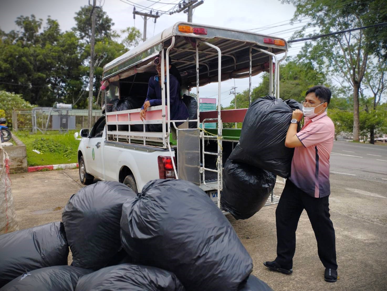 ธนาคารขยะกลับมาคึกคักต้อนรับเปิดเทอม (5)