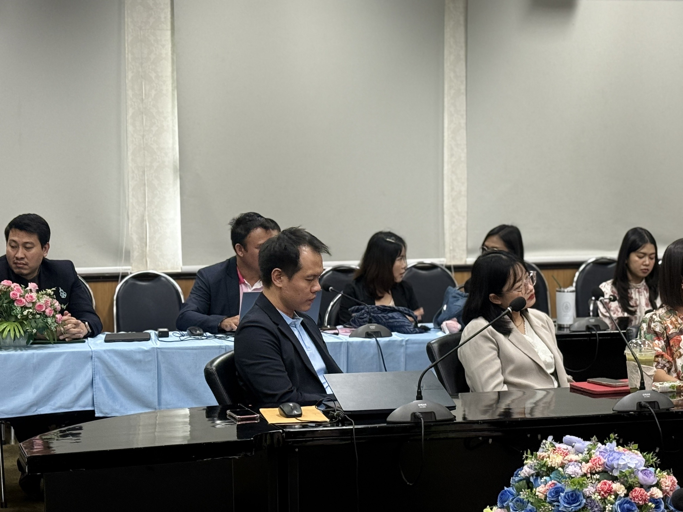 ราชภัฏรำไพฯ ปฐมนิเทศนักศึกษาป.โท หลักสูตรและการสอน 2568 (3)