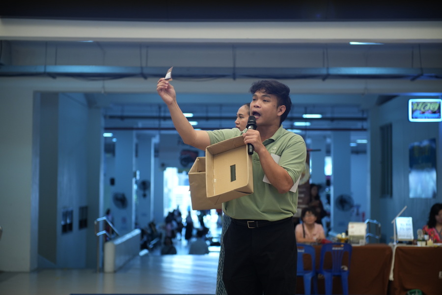 ราชภัฏรำไพพรรณี เปิด "ตลาดสวนบ้านแก้วมาร์เก็ตสเปซ" ยกระดับเศรษฐกิจชุมชนแบบคาร์บอนต่ำ (5)