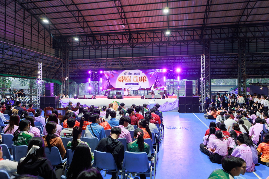 มรภ.รำไพพรรณี จัดกิจกรรมแสดงพลังนักศึกษา เปิดโลกชมรม 2568  (1)