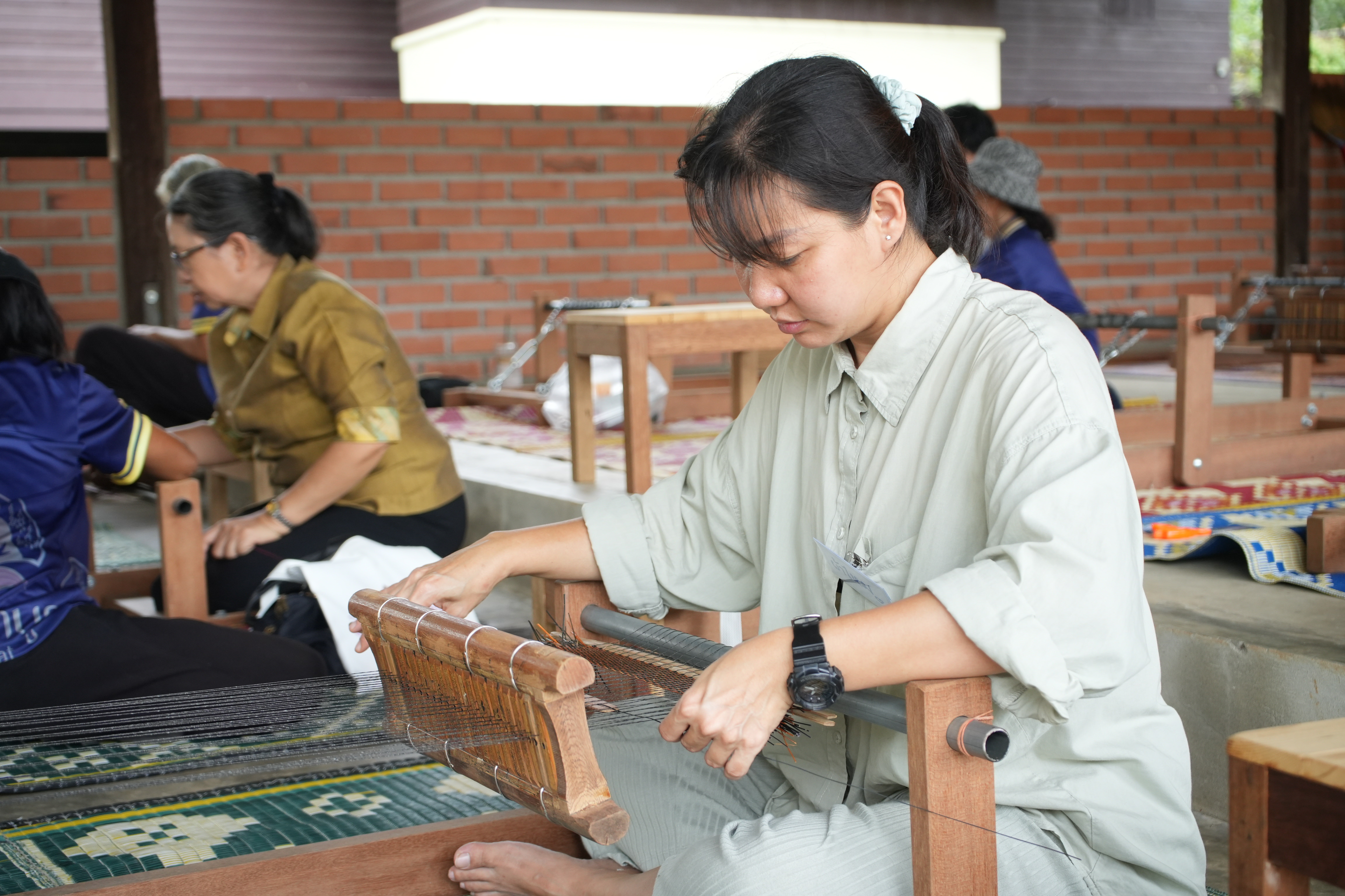 ม.รำไพฯ จับมือ วัฒนธรรมจันทบุรี ขับเคลื่อน Soft Power การทอเสื่อ (4)