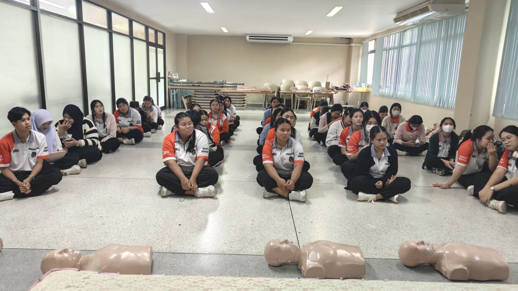 คณะพยาบาล อบรมหลักสูตรการดูแลสุขภาพ และความปลอดภัยทางทะเล (5)