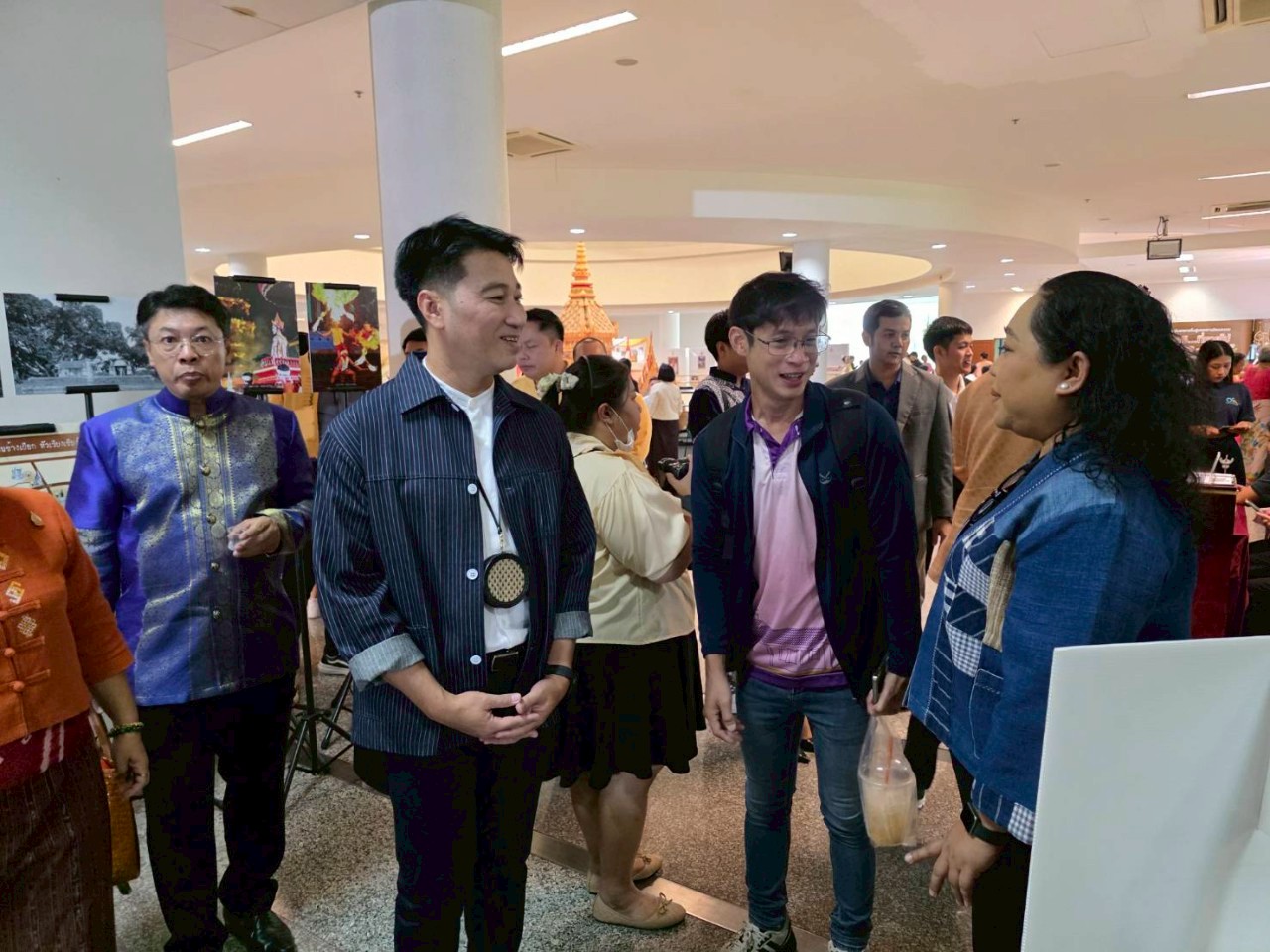 ราชภัฏรำไพฯ ร่วมประชุมวิชาการ สภาศิลปวัฒนธรรมราชภัฏ รับรางวัล "ราชภัฏคุณากร" และ "ภูมิราชภัฏ (2)