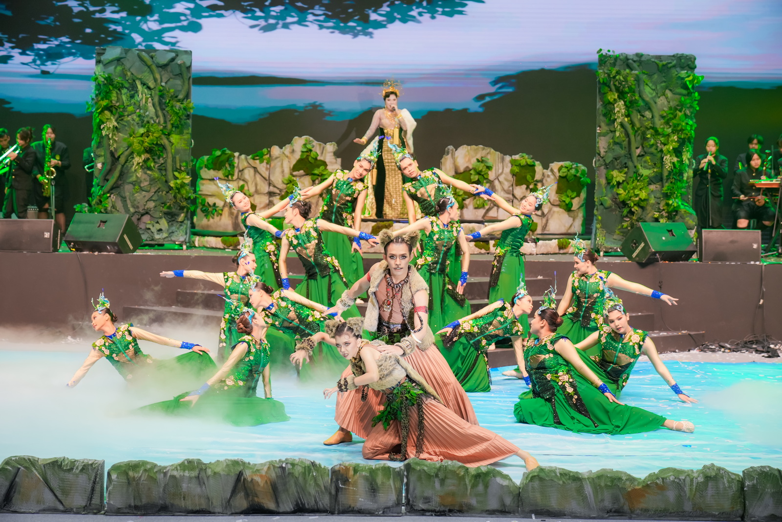 สร้างประวัติศาสตร์ วงดนตรีศิษย์ลูกแม่ไท้ (รำไพพรรณี) แชมป์ดนตรี อว. 2 สมัย  (3)