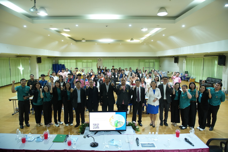 มหาวิทยาลัยราชภัฏรำไพพรรณี ปั้นบุคลากรใหม่ สู่รากฐานองค์ความรู้ มุ่งพัฒนาท้องถิ่นอย่างยั่งยืน (1)