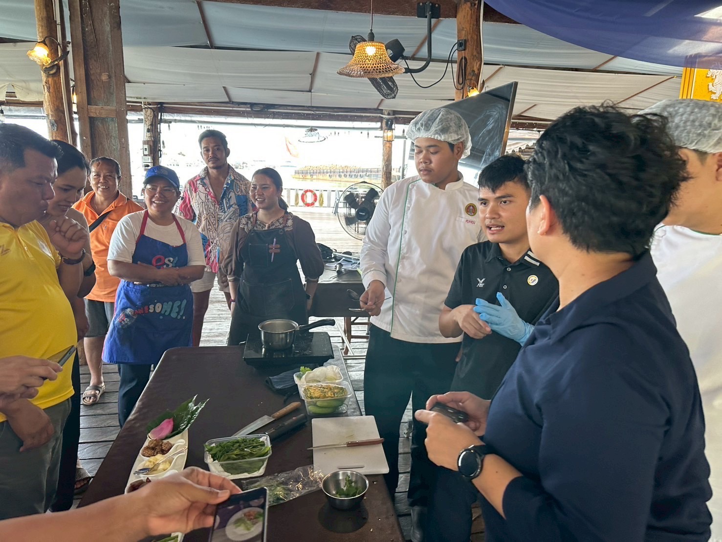 มรภ.รำไพพรรณี ผนึกกำลังพลิกโฉมเกาะหมากสู่แหล่ง Gastronomy Tourism (4)