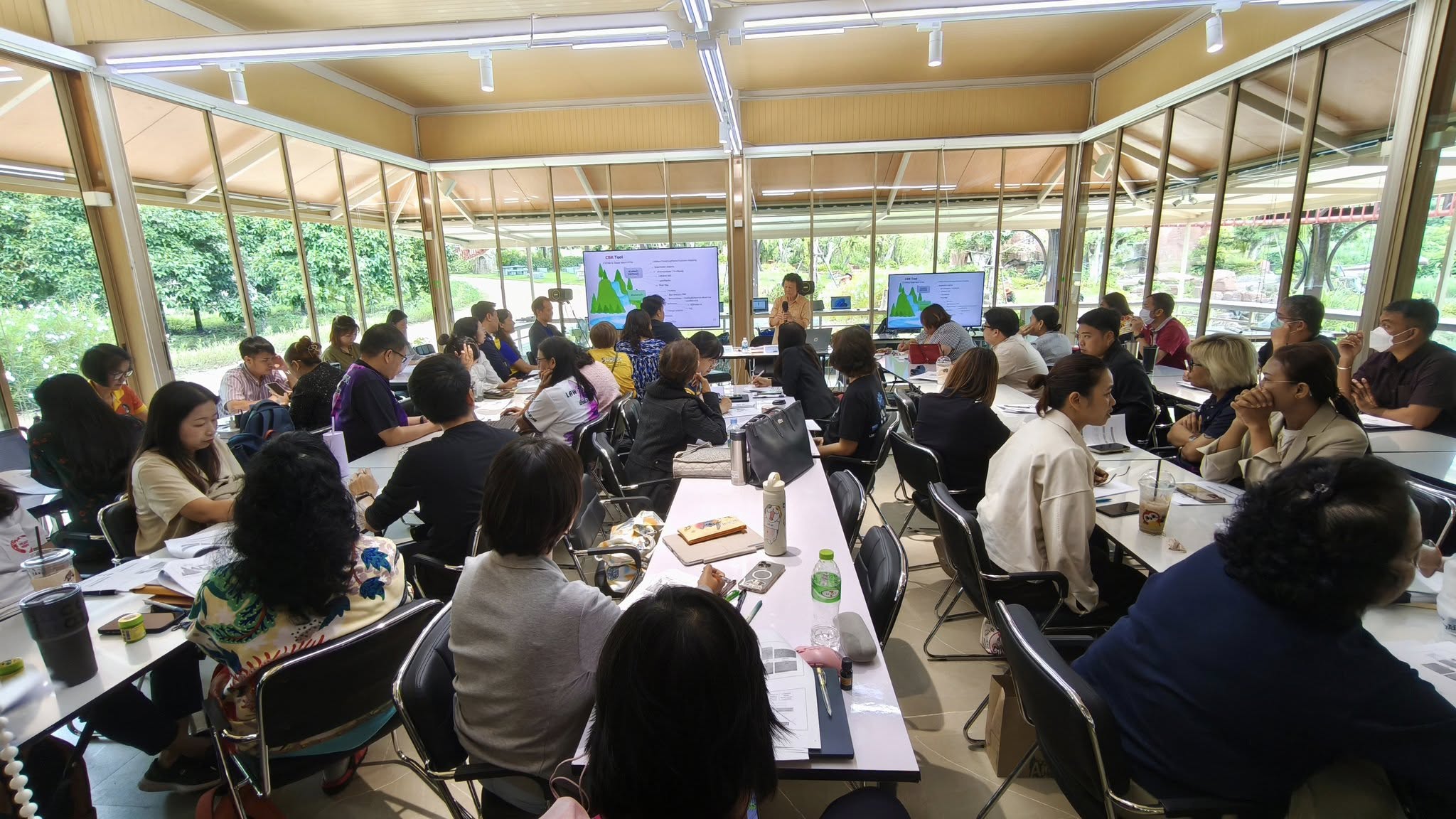 มรภ.รำไพฯ ถอดบทเรียนท้องถิ่น 3 จว. ตอกย้ำภารกิจมุ่งสู่ความยั่งยืน (2)