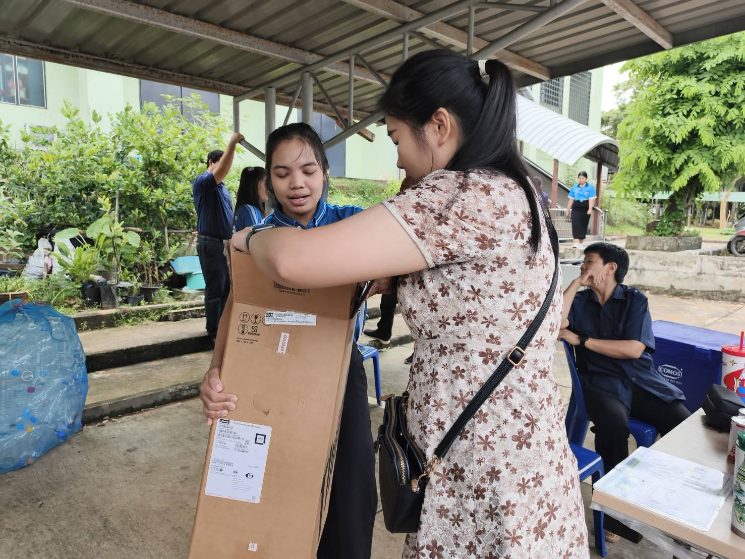 สนอ. จัดโครงการธนาคารขยะ มุ่งสร้างรายได้ควบคู่รักษ์โลกอย่างยั่งยืน (4)