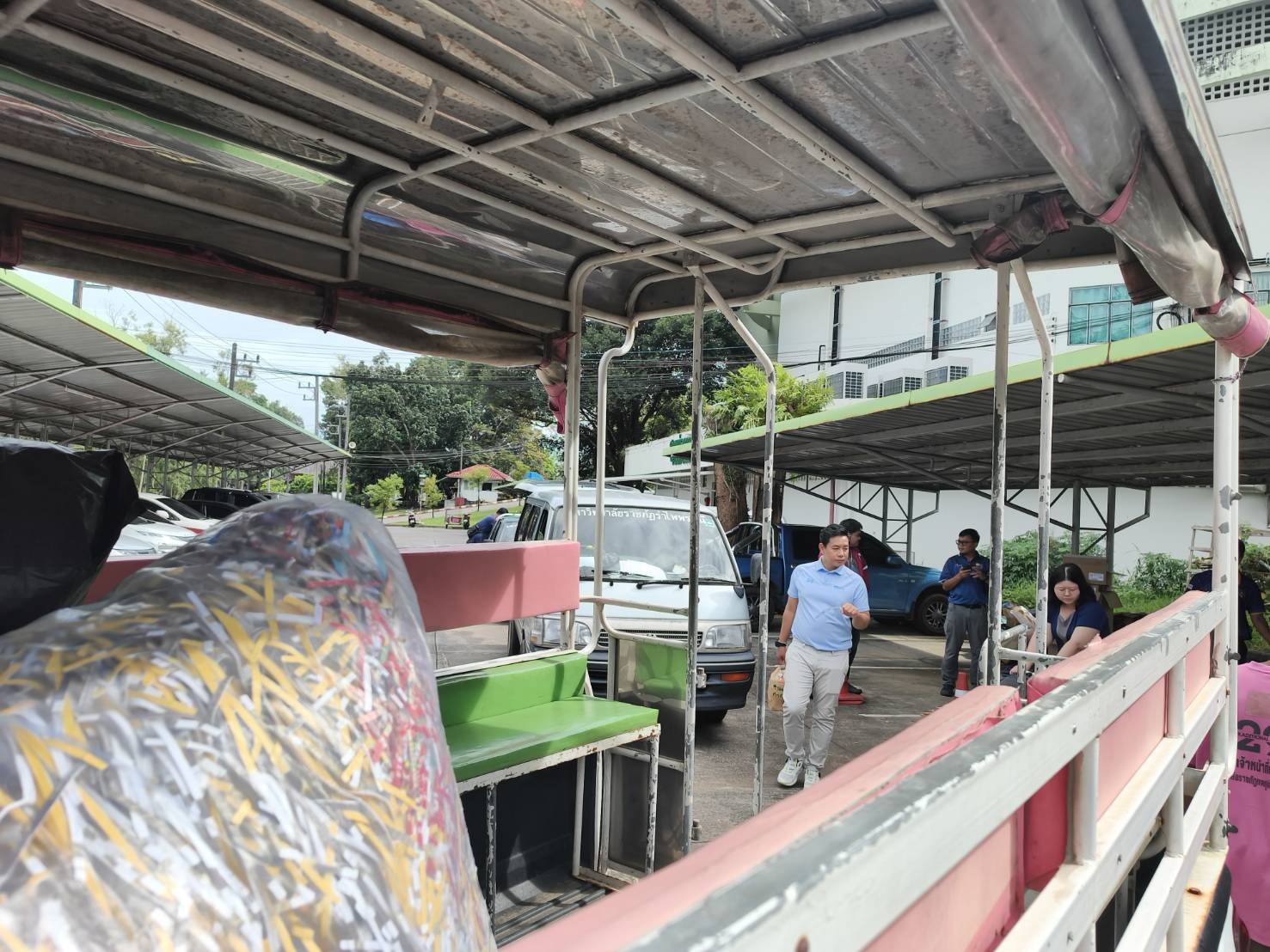 สนอ. จัดโครงการธนาคารขยะ มุ่งสร้างรายได้ควบคู่รักษ์โลกอย่างยั่งยืน (5)