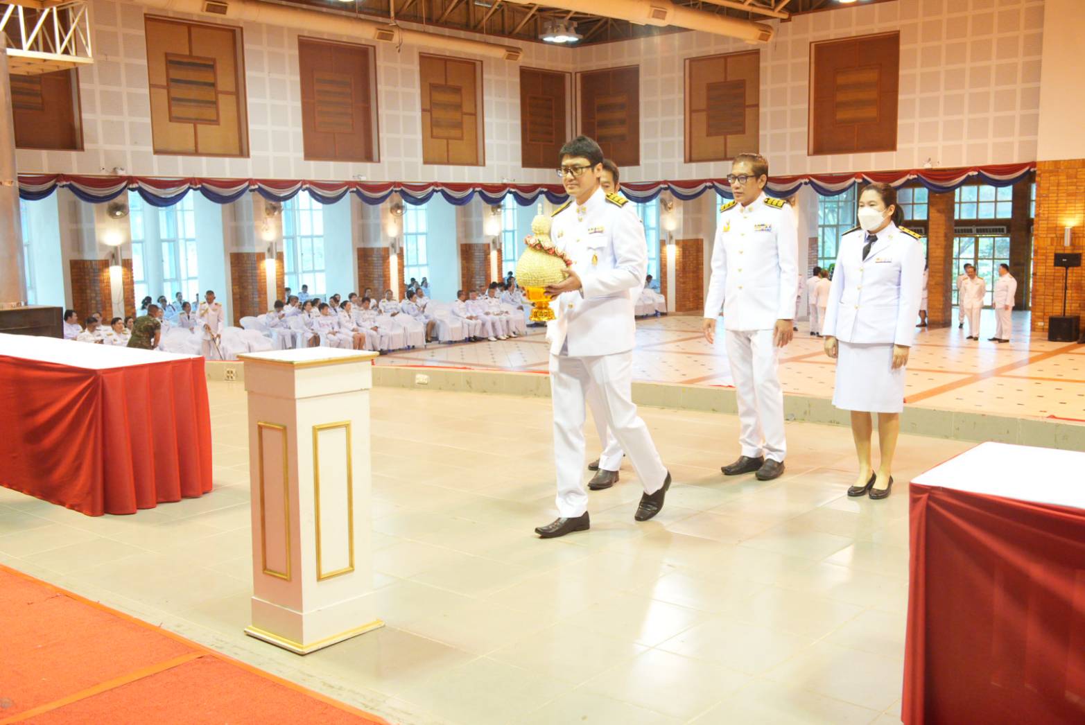 วันคล้ายวันพระบรมราชสมภพครบ 100 ปี รัชกาลที่ 8 (4)