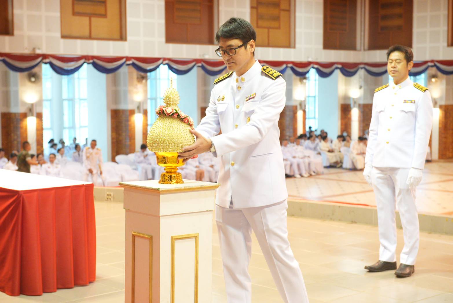 วันคล้ายวันพระบรมราชสมภพครบ 100 ปี รัชกาลที่ 8 (5)