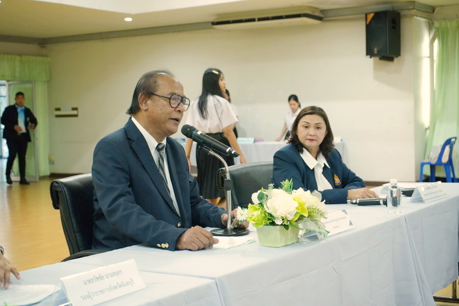 ม.รำไพฯ เปิดเวทีรับฟังการประเมินผล คลองภักดีรำไพ (1)