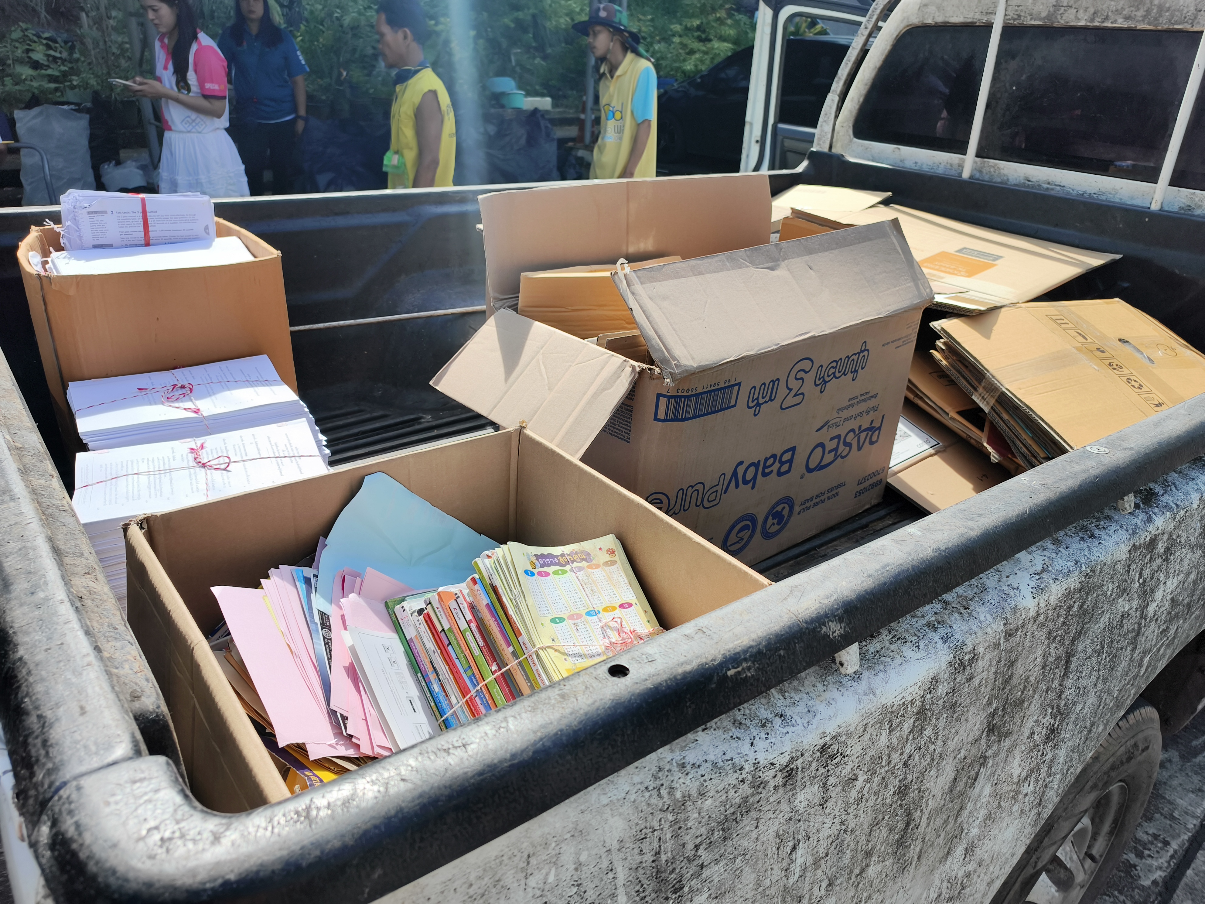 โครงการธนาคารขยะ ประจำเดือนตุลาคม "“เก็บขยะวันนี้ ได้ตังค์พรุ่งนี้ โลกยิ้มด้วยนะ!" (2)