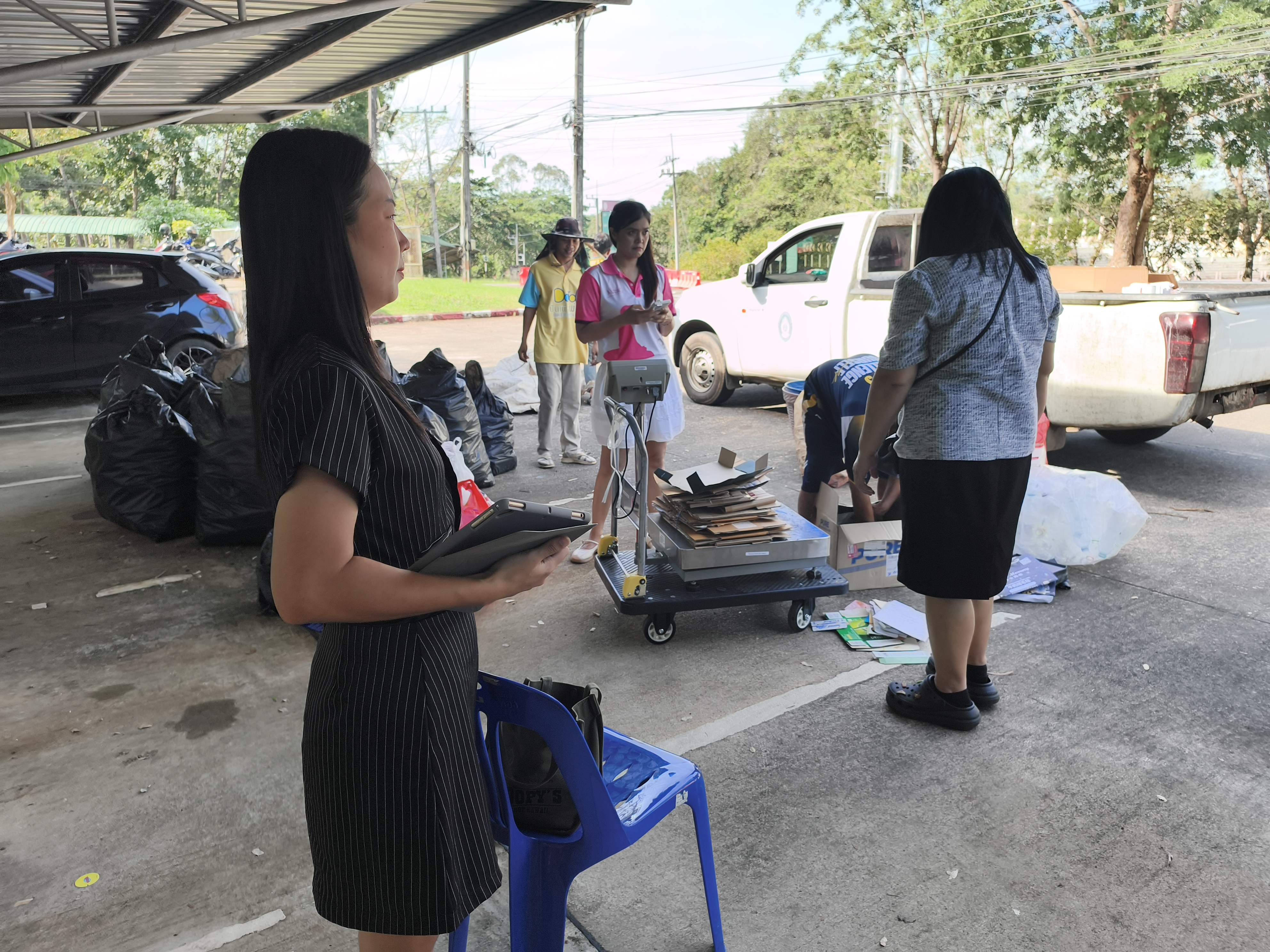 โครงการธนาคารขยะ ประจำเดือนตุลาคม "“เก็บขยะวันนี้ ได้ตังค์พรุ่งนี้ โลกยิ้มด้วยนะ!" (4)