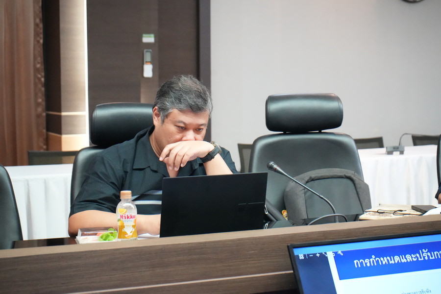 ม.ราชภัฏรำไพพรรณี เตรียมพร้อมรับ EdPEx ปี 69 ยกระดับบริหารสู่ความเป็นเลิศสากล (4)