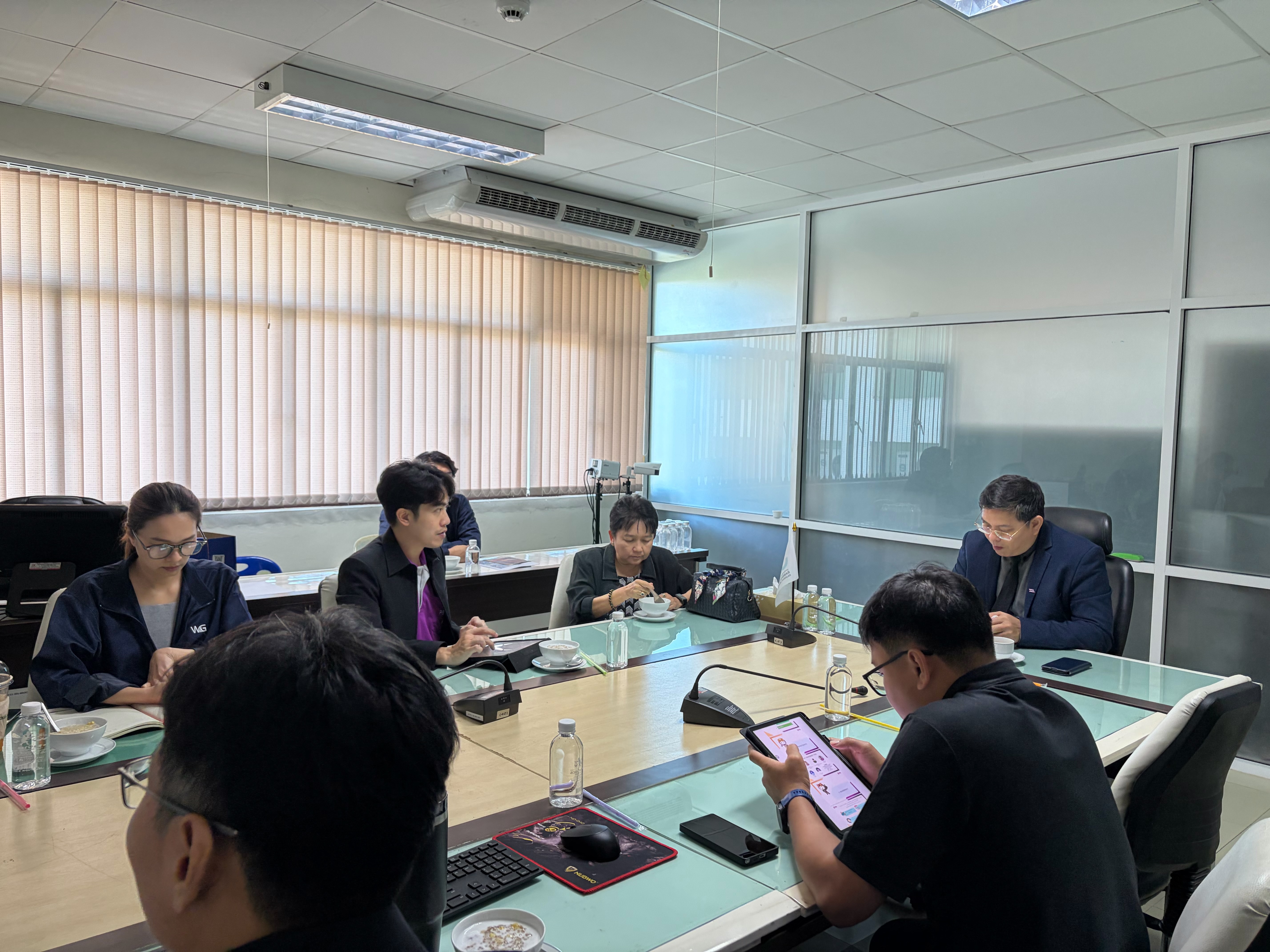 มรภ.รำไพพรรณี ประชุม Solar Rooftop ยกระดับสู่ Green University ลดภาระค่าใช้จ่ายพลังงาน (3)