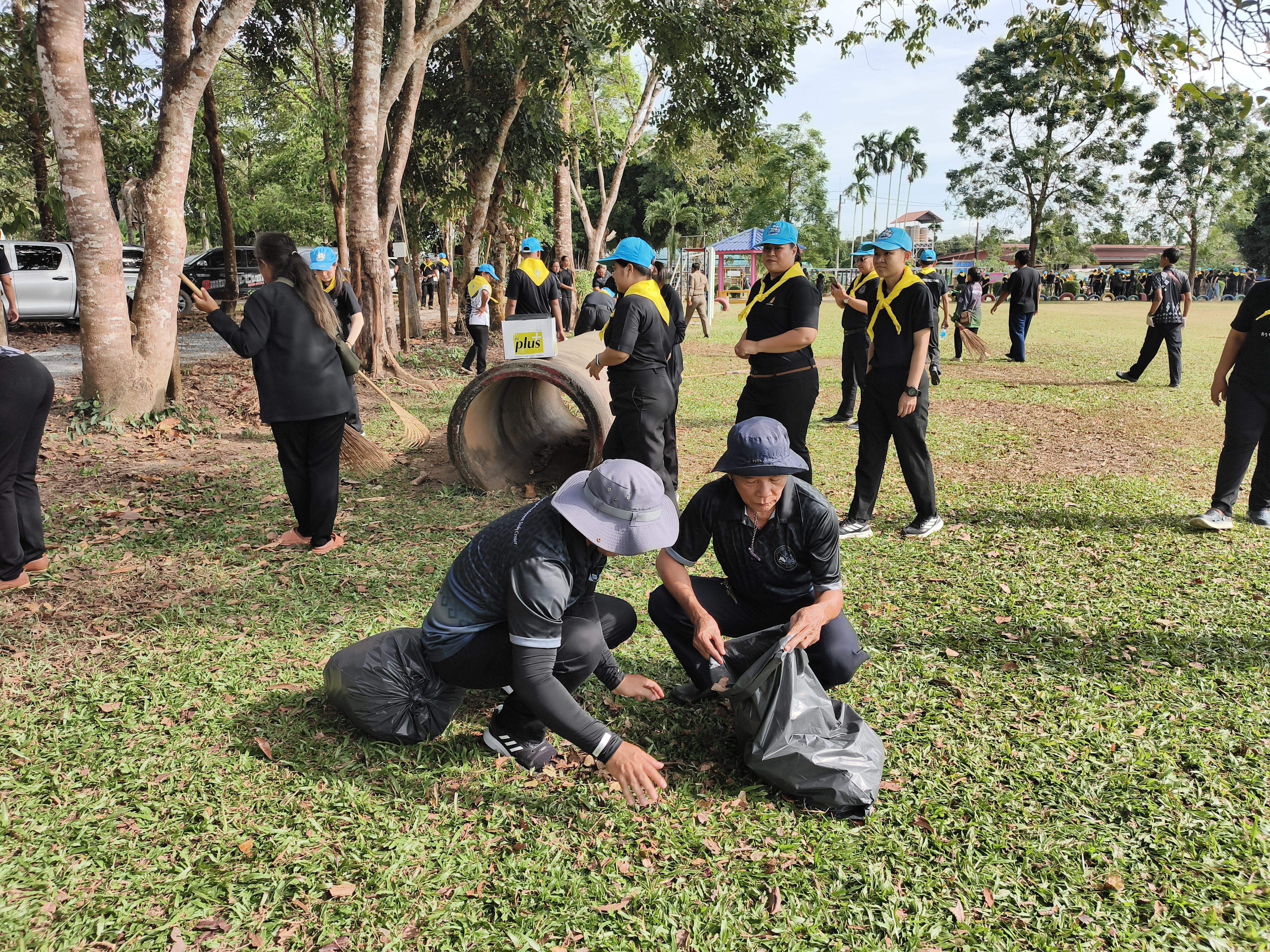 ร่วมกิจกรรมจิตอาสาเฉลิมพระเกียรติพระบาทสมเด็จพระมงกุฎเกล้าเจ้าอยู่หัว (5)