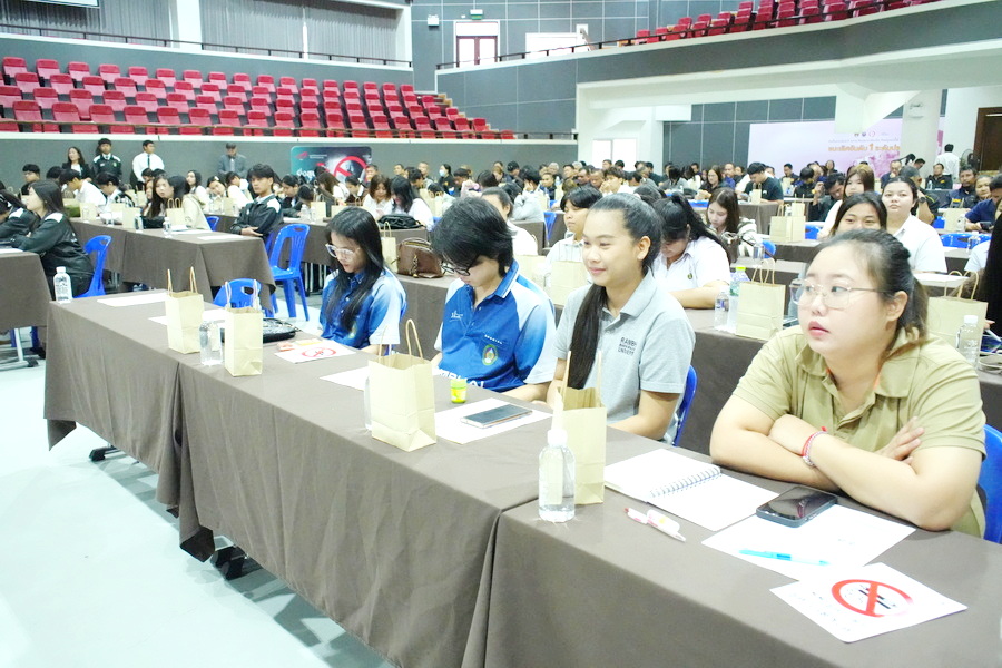 นิติศาสตร์รำไพผนึก สคบ.-สสส. อบรมเร่งแก้ปัญหา 'บุหรี่ไฟฟ้า' ในกลุ่มเยาวชน (5)