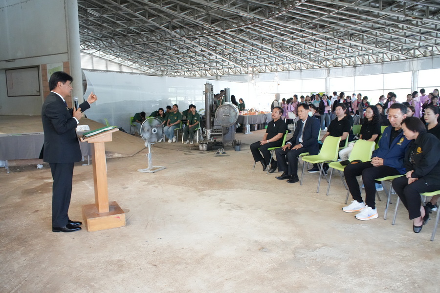 มรภ.รำไพพรรณี เปิดศูนย์เรียนรู้เกษตร ปั้นนักศึกษาแกร่งด้วยศาสตร์พระราชา (4)