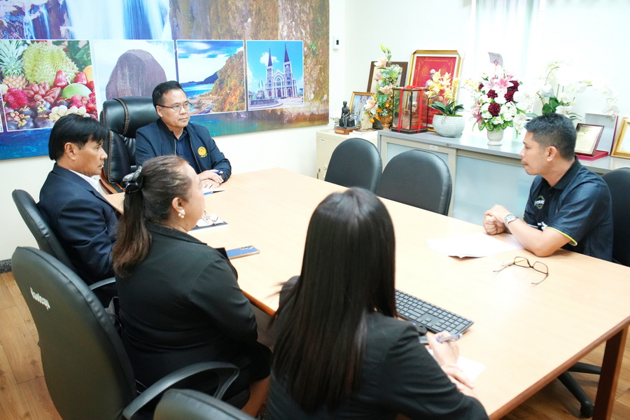 ผู้บริหารร่วมประชุมแขวงทางหลวงจันทบุรี (5)