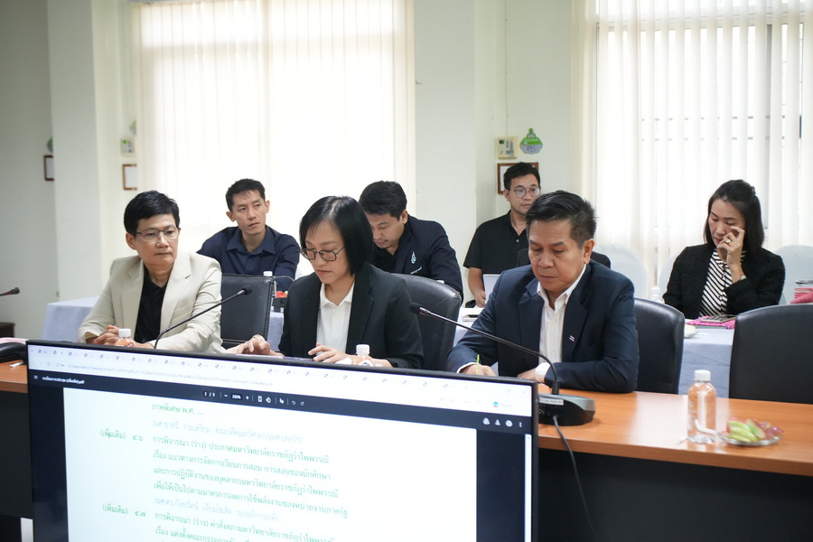 การประชุมคณะกรรมการบริหารมหาวิทยาลัย (กบ.) ครั้งที่ 5/2569 (2)