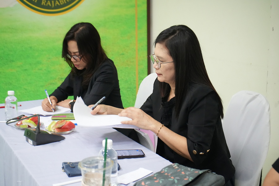 การประชุมคณะกรรมการบริหารมหาวิทยาลัย (กบ.) ครั้งที่ 5/2569 (4)