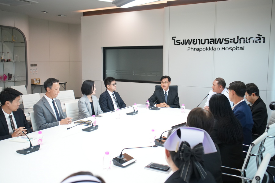มรภ.รำไพพรรณี หารือ รพ.พระปกเกล้า เตรียมยกระดับสุขภาวะตะวันออก (1)