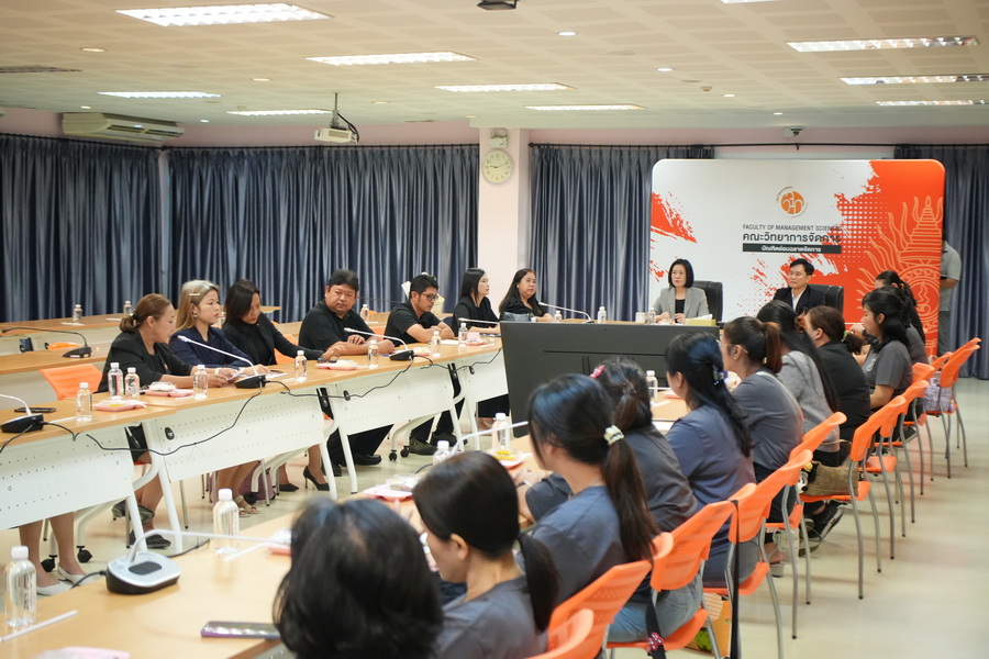 ต้อนรับ มทร.ตะวันออก (บางพระ) แลกเปลี่ยนเรียนรู้การบริหารงานกองกลางสู่มืออาชีพ (1)
