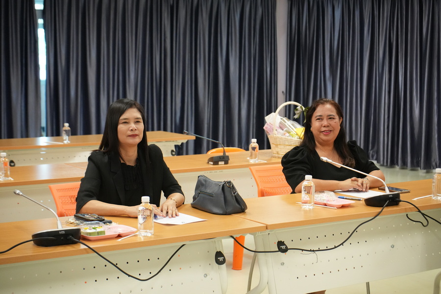 ต้อนรับ มทร.ตะวันออก (บางพระ) แลกเปลี่ยนเรียนรู้การบริหารงานกองกลางสู่มืออาชีพ (4)