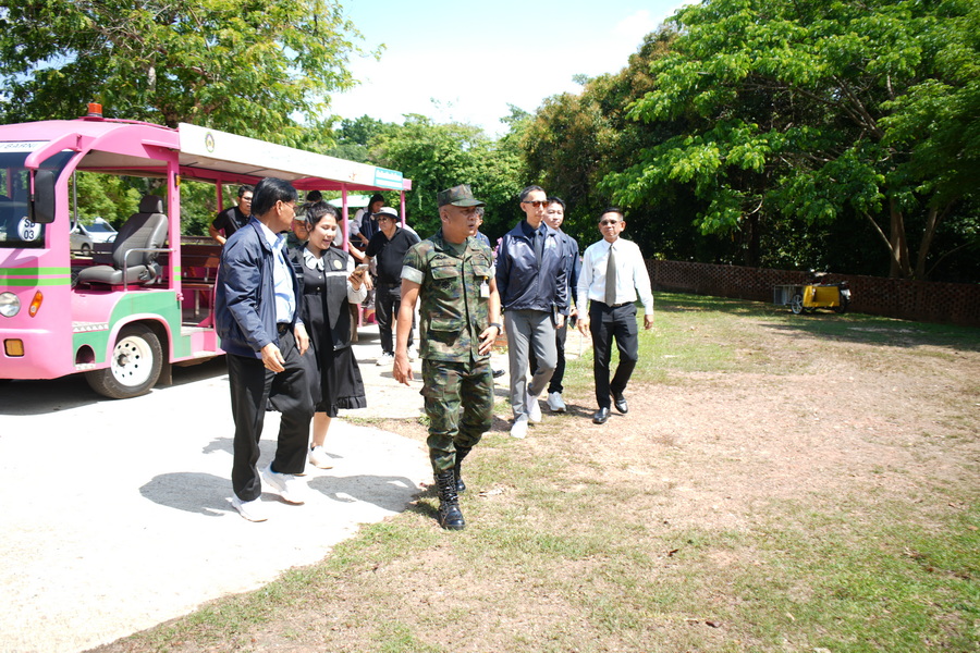 มรภ.รำไพพรรณี ผนึกกำลังทหารพรานนย. ปรับภูมิทัศน์วังสวนบ้านแก้วสู่ความสง่างาม (3)
