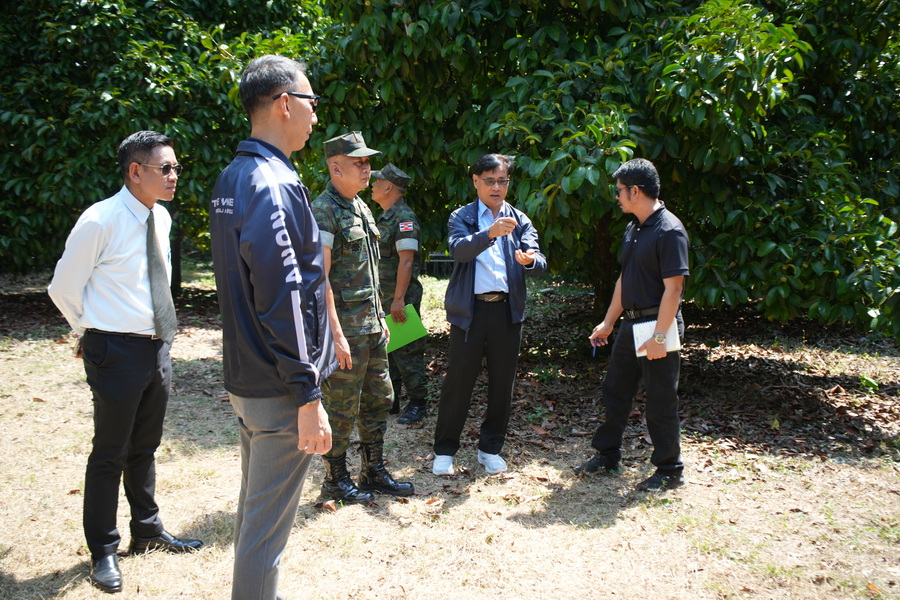 มรภ.รำไพพรรณี ผนึกกำลังทหารพรานนย. ปรับภูมิทัศน์วังสวนบ้านแก้วสู่ความสง่างาม (5)